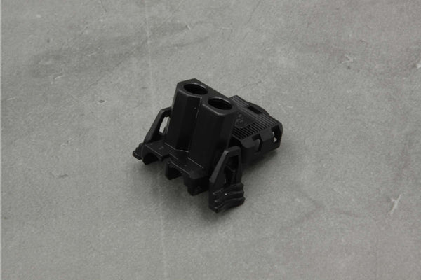 Plug Terminal Right Angle Black – 61131378416