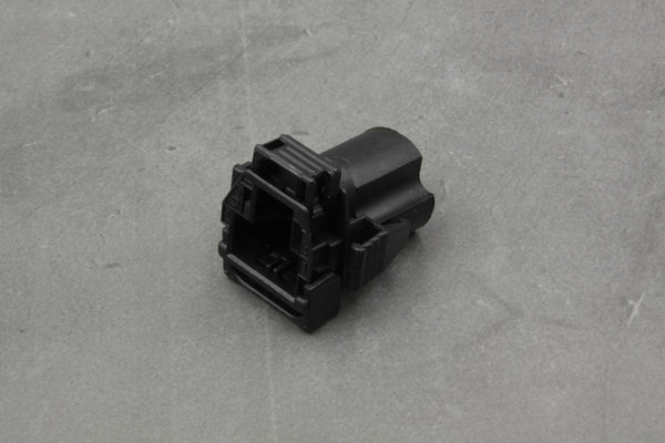 3 Pin Plug Terminal – 61131378410